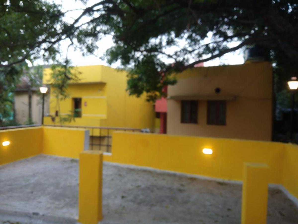 Nks Homestay ปอนดิเชอรี ภายนอก รูปภาพ