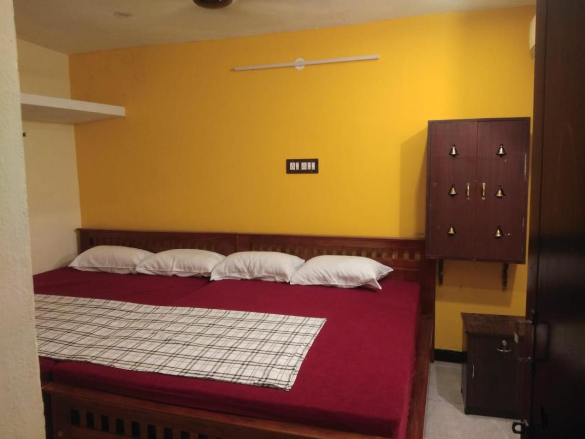 Nks Homestay ปอนดิเชอรี ภายนอก รูปภาพ