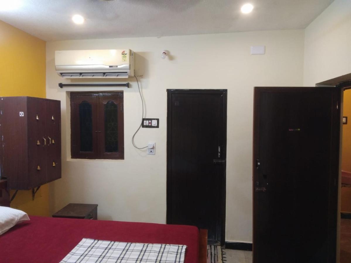 Nks Homestay ปอนดิเชอรี ภายนอก รูปภาพ
