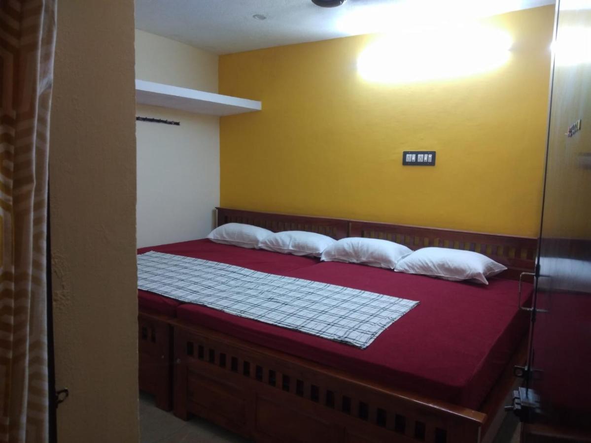 Nks Homestay ปอนดิเชอรี ภายนอก รูปภาพ