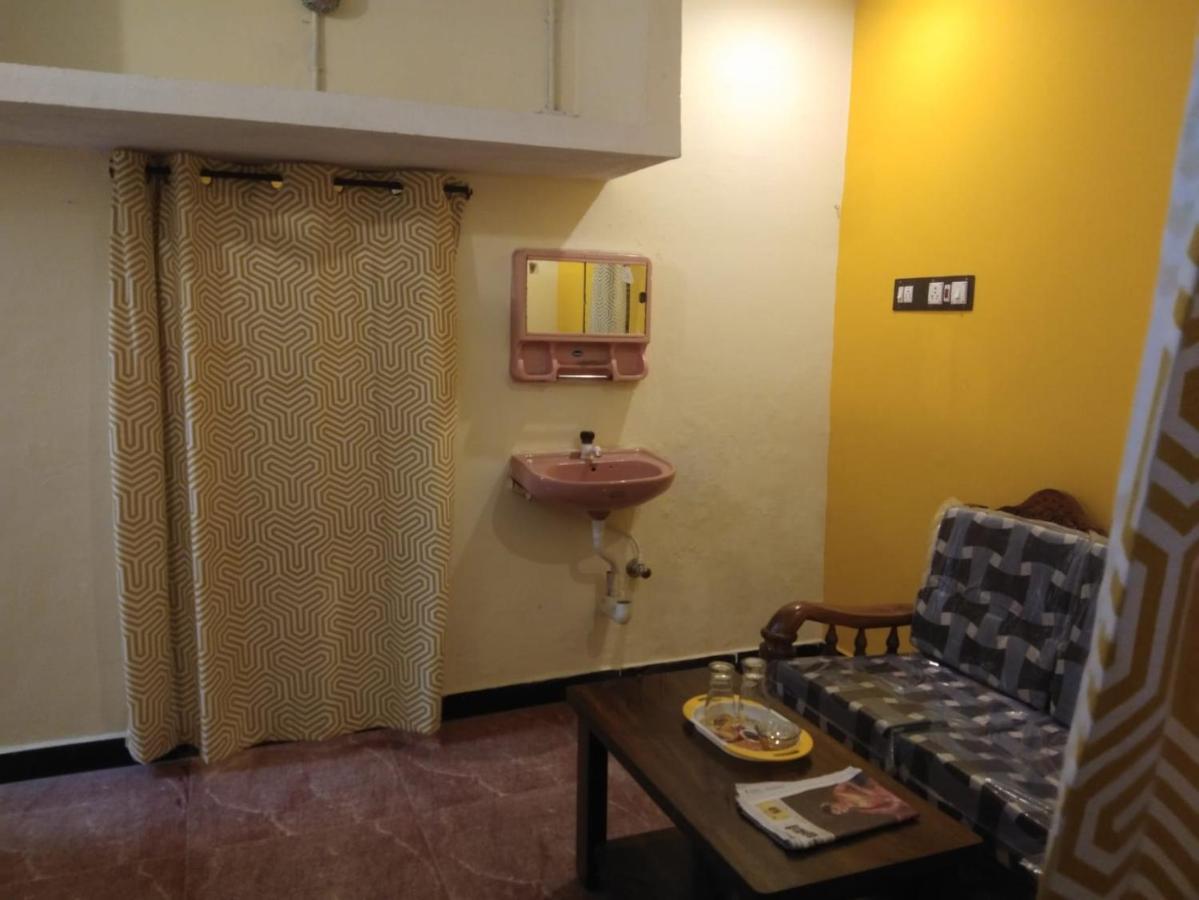Nks Homestay ปอนดิเชอรี ภายนอก รูปภาพ