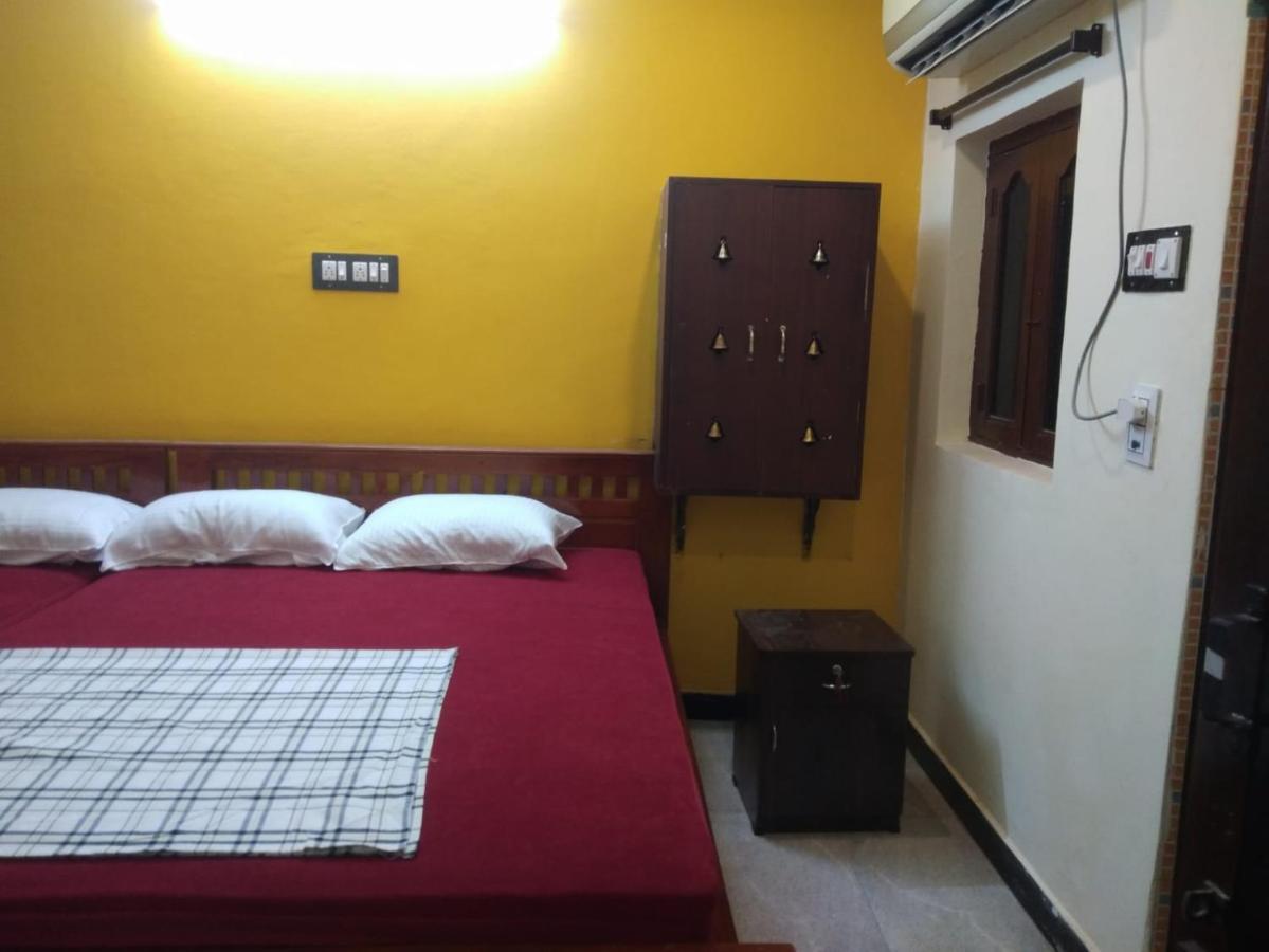 Nks Homestay ปอนดิเชอรี ภายนอก รูปภาพ
