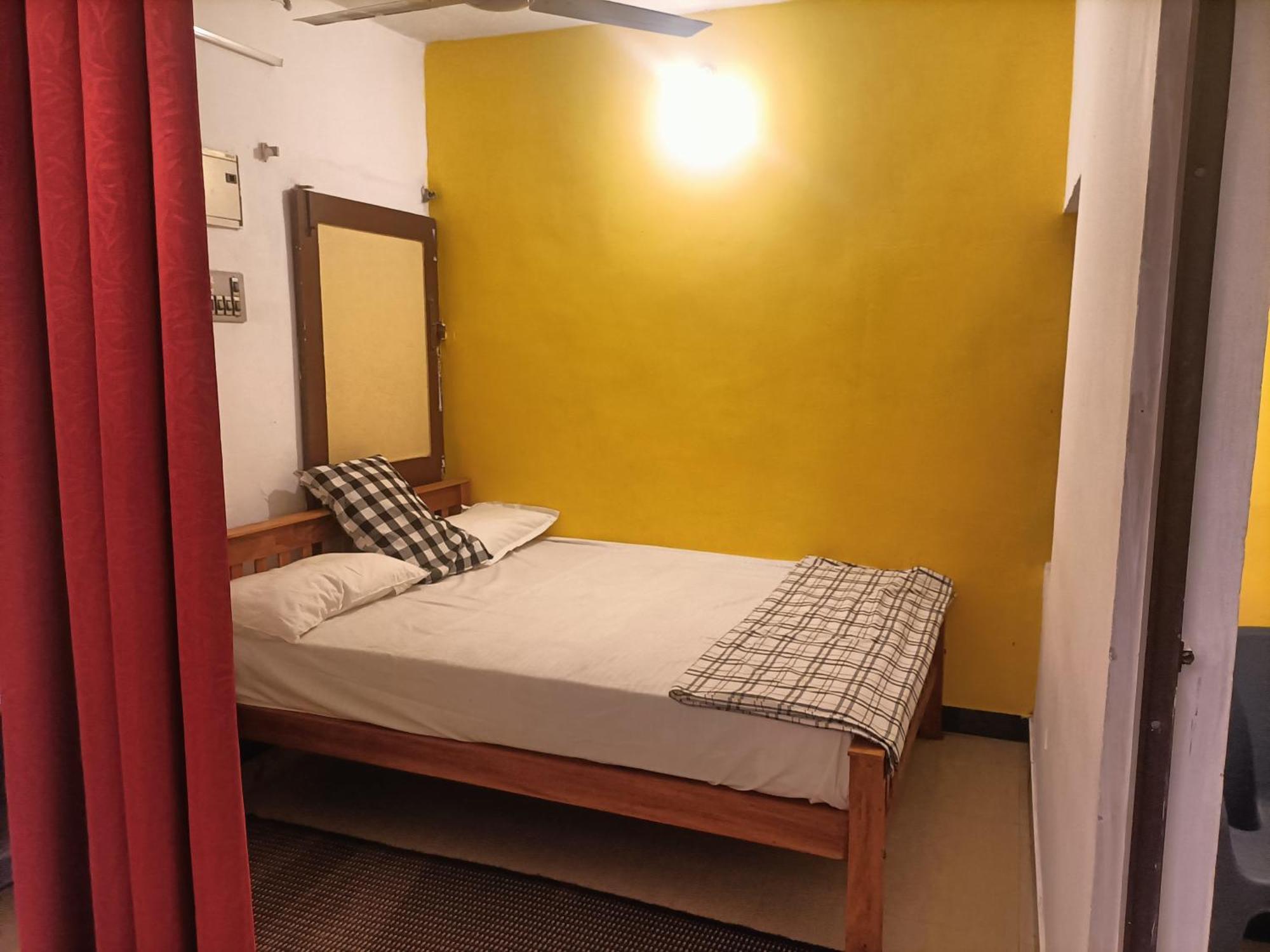 Nks Homestay ปอนดิเชอรี ภายนอก รูปภาพ