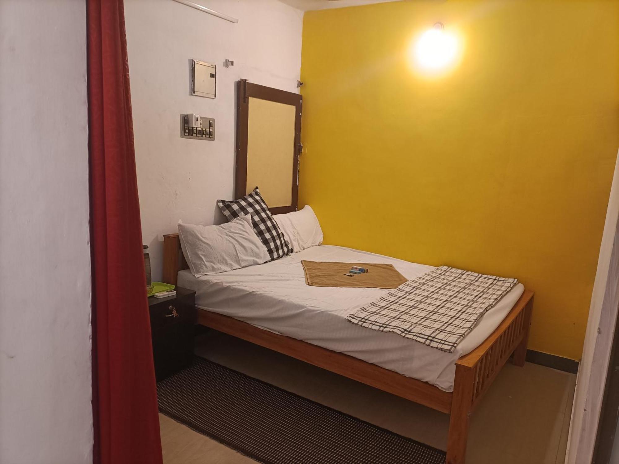 Nks Homestay ปอนดิเชอรี ภายนอก รูปภาพ